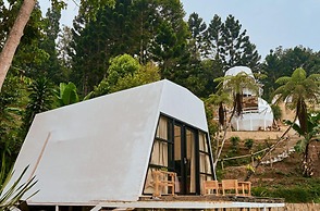 Luxcamp Bukit Damar - Puncak By Horison