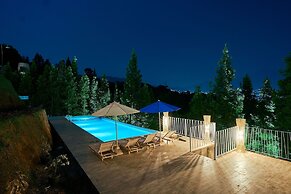 Luxcamp Bukit Damar - Puncak By Horison