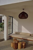 UNU Boutique Hotel