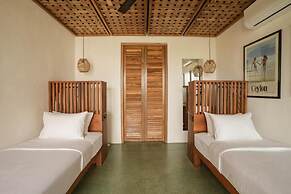 UNU Boutique Hotel