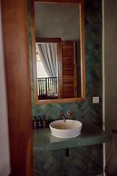 UNU Boutique Hotel