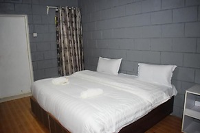 Lalanasi Lodge