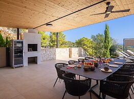 Breathtaking Villa Vis