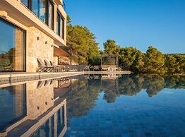 Breathtaking Villa Vis