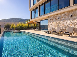Breathtaking Villa Vis