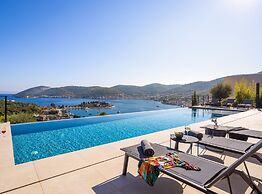 Breathtaking Villa Vis