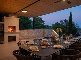Breathtaking Villa Vis
