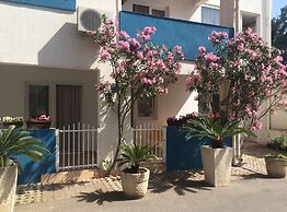 Apartments Aleksić, Bečići