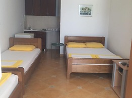 Apartments Aleksić, Bečići