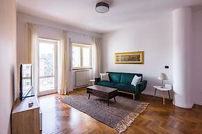 Capodimonte Woods Retreat - Private Parking