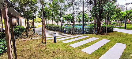 Massive KL View at M-Vertica by HCK