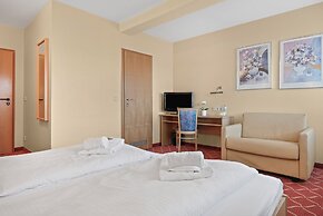 XZLLENZ light Hotel