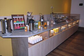 XZLLENZ light Hotel
