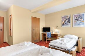 XZLLENZ light Hotel