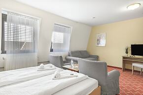 XZLLENZ light Hotel