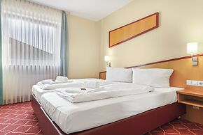 XZLLENZ light Hotel