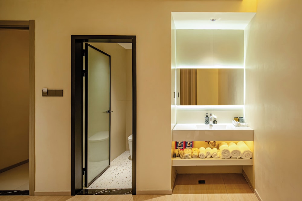 Jingdezhen Ruchu Hostel - Tao Xichuan