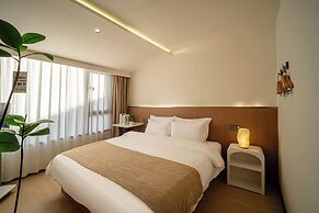 Jingdezhen Ruchu Hostel - Tao Xichuan