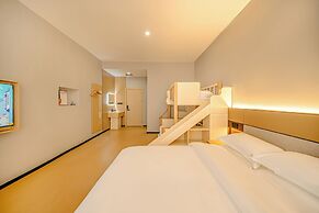 Jingdezhen Ruchu Hostel - Tao Xichuan