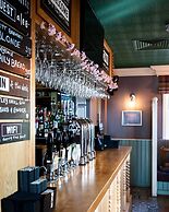 Cherry Tree Inn