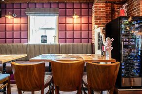 Cherry Tree Inn