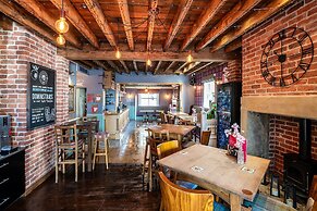 Cherry Tree Inn