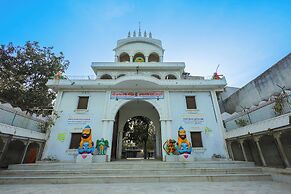Omji Ashram Vrindavan