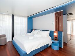 Marina Suite