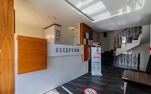 Hey Lara Hotel