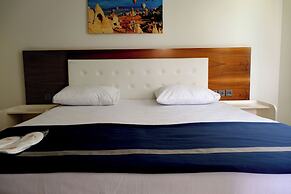 Hey Lara Hotel