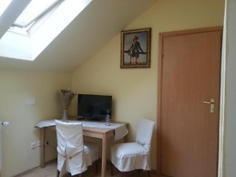 Center Park Apartment