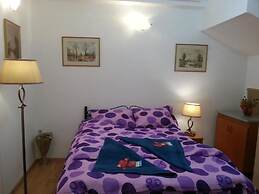Center Park Apartment