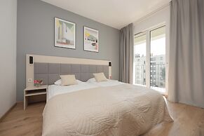 Wolska Studio Apartments by Solarento