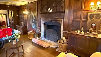 Haremere Hall in Etchingham