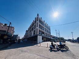 HOTEL PURVI BY VILAASITAA INDORE