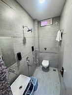 HOTEL PURVI BY VILAASITAA INDORE