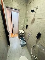HOTEL PURVI BY VILAASITAA INDORE