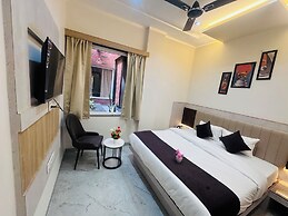 HOTEL PURVI BY VILAASITAA INDORE