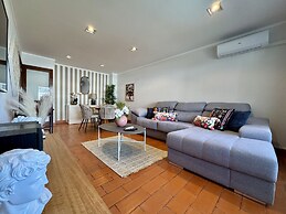 Vilamoura Charming 2 With Pool by Homing