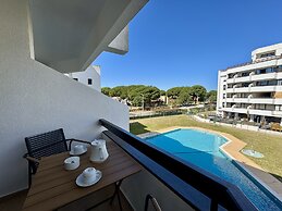 Vilamoura Charming 2 With Pool by Homing