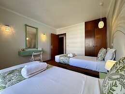 Vilamoura Charming 2 With Pool by Homing
