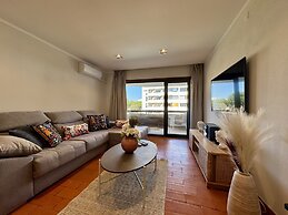 Vilamoura Charming 2 With Pool by Homing