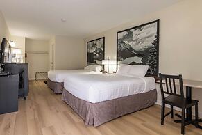 Super 8 By Wyndham Golden