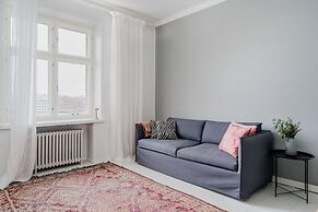Premium Sea View & Historic Apartment