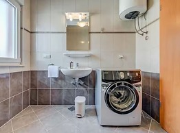 Mise Holiday Apartments