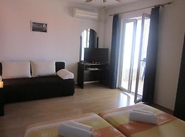 Azure Hvar Residence