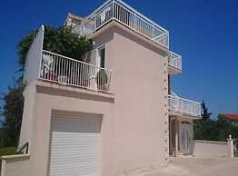 Azure Hvar Residence