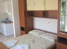 Azure Hvar Residence