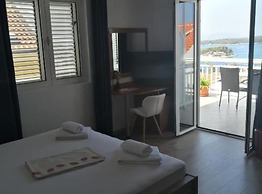 Azure Hvar Residence