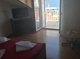 Azure Hvar Residence